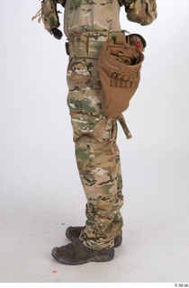  Photos Frankie Perry Army USA Recon leg lower body pouch 0002.jpg